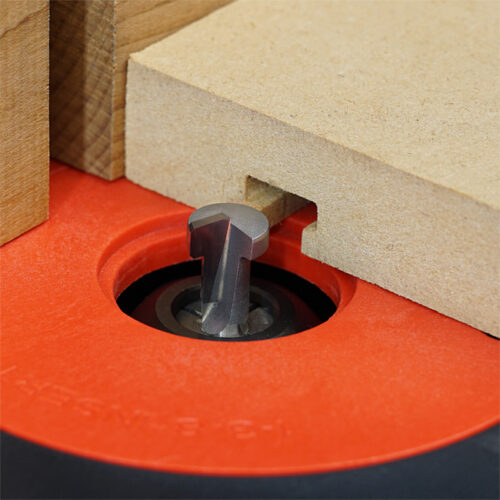 Whiteside 3052 keyhole router bit cutting t-slot in mdf board on router table